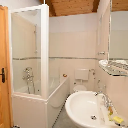 House Mikleus * ロヴラン