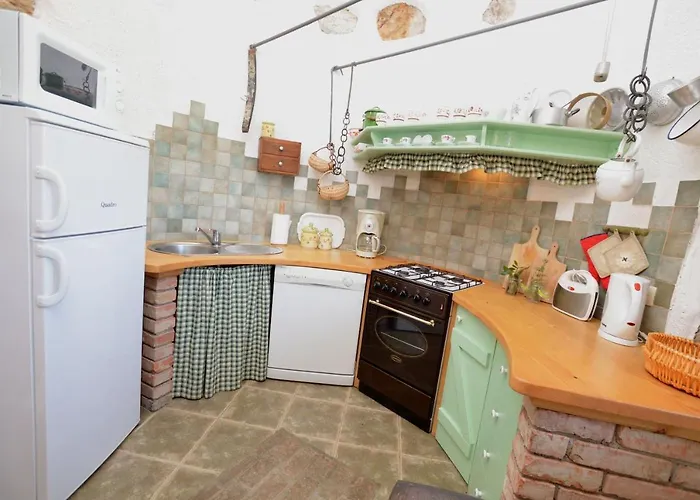 House Mikleus לובראן