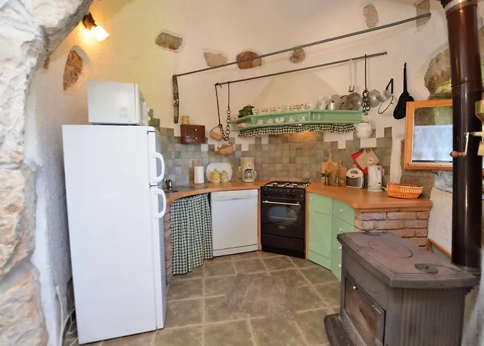 בית נופש House Mikleus *